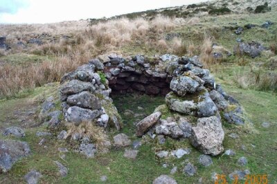 Photo 6x4 Beehive hut Postbridge The Lade Hill beehive hut - SX 639814. P c2005