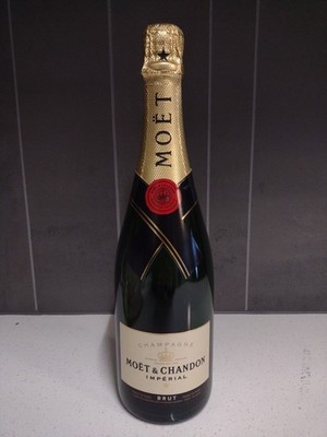 Moet & Chandon Imperial Champagne Brut 750 ml Dummy Bottle Sealed, Display Empty