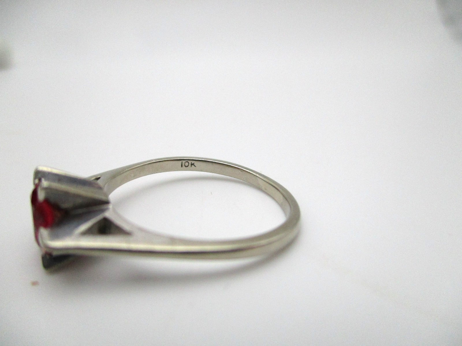 10K White Gold Ruby Solitaire Ring Size 7.50 - 7.… - image 10