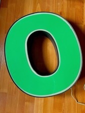 Vintage Leuchtbuchstabe „O“ alte Leuchtreklame, Neon Werbung 70er