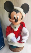 Mickey Mouse Unlimited Santa's Best Holiday Christmas Animation 17