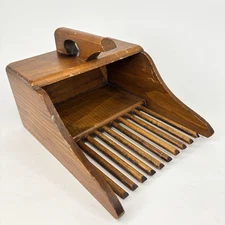 Vintage Wooden Mini Berry Cranberry Picker Rake Scoop Primitive Country Handmade