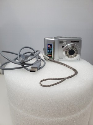 Samsung S630 6.0 Mega Pixels 2.5 LCD Screen Camera With Cord Parts Only