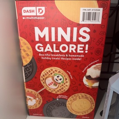 Dash Mini Waffle Maker Multi 7 Plates Christmas Holiday Snowman Santa Pumpkin