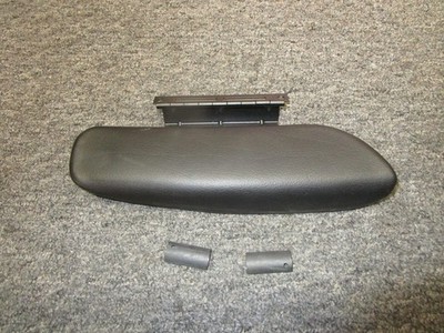 94/96 corvette door panel padded arm rest GM NOS! NEW! 95 ZR1 LT1 drivers side