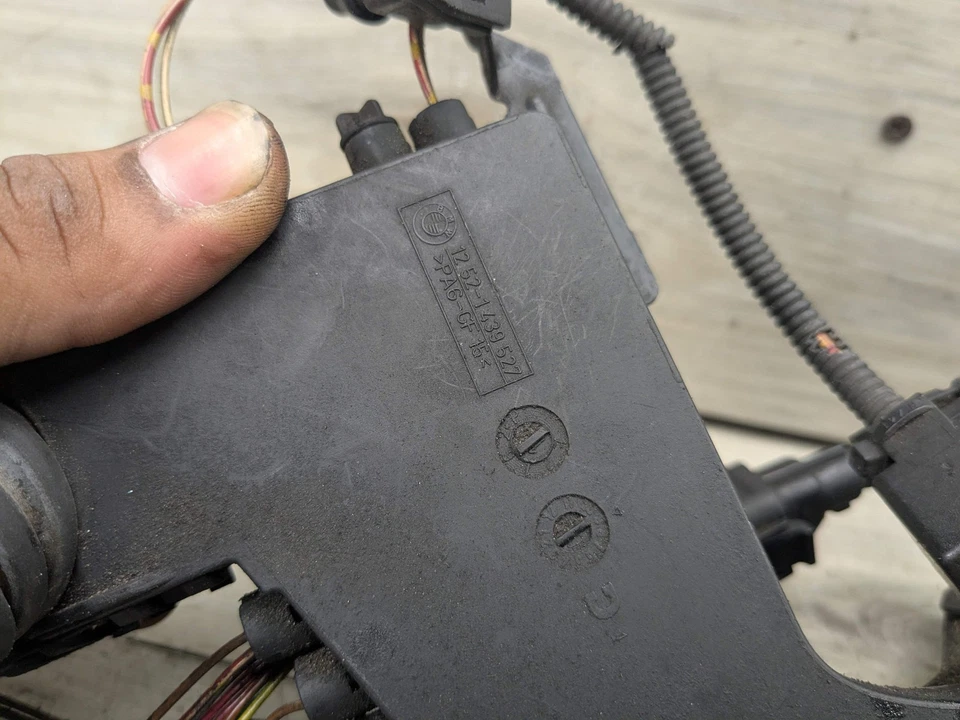 99-05 OEM BMW E46 325 330 Motor M54 Módulo Encendido Cableado Arnés Foto 3 de 4