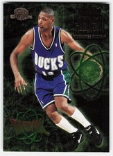 1995-96 SkyBox Premium Atomic Glenn Robinson #A7 Milwaukee Bucks