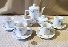 Nice Vintage 13-Piece Miniature Porcelain Tea/Coffee Set - Blue & White Floral