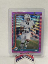 2025 Topps Chrome Tyreek Hill #185 Pink Refractor Miami Dolphins /250