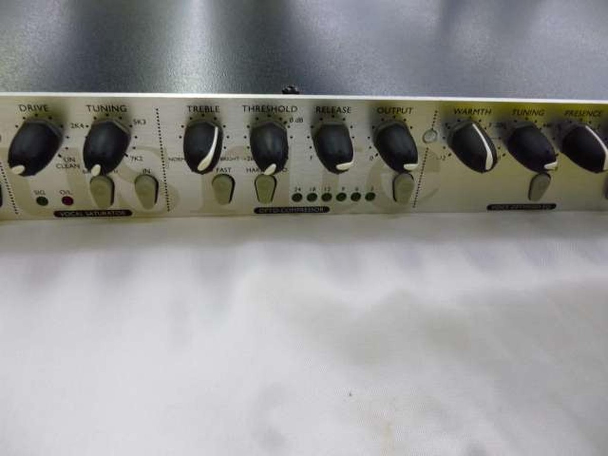 Focusrite Platinum Voicemaster Mono Vocal Channel Strip Processor