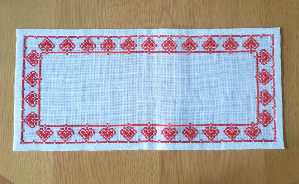 Scandinavian embroidered red hearts table runner - Image 4 of 4