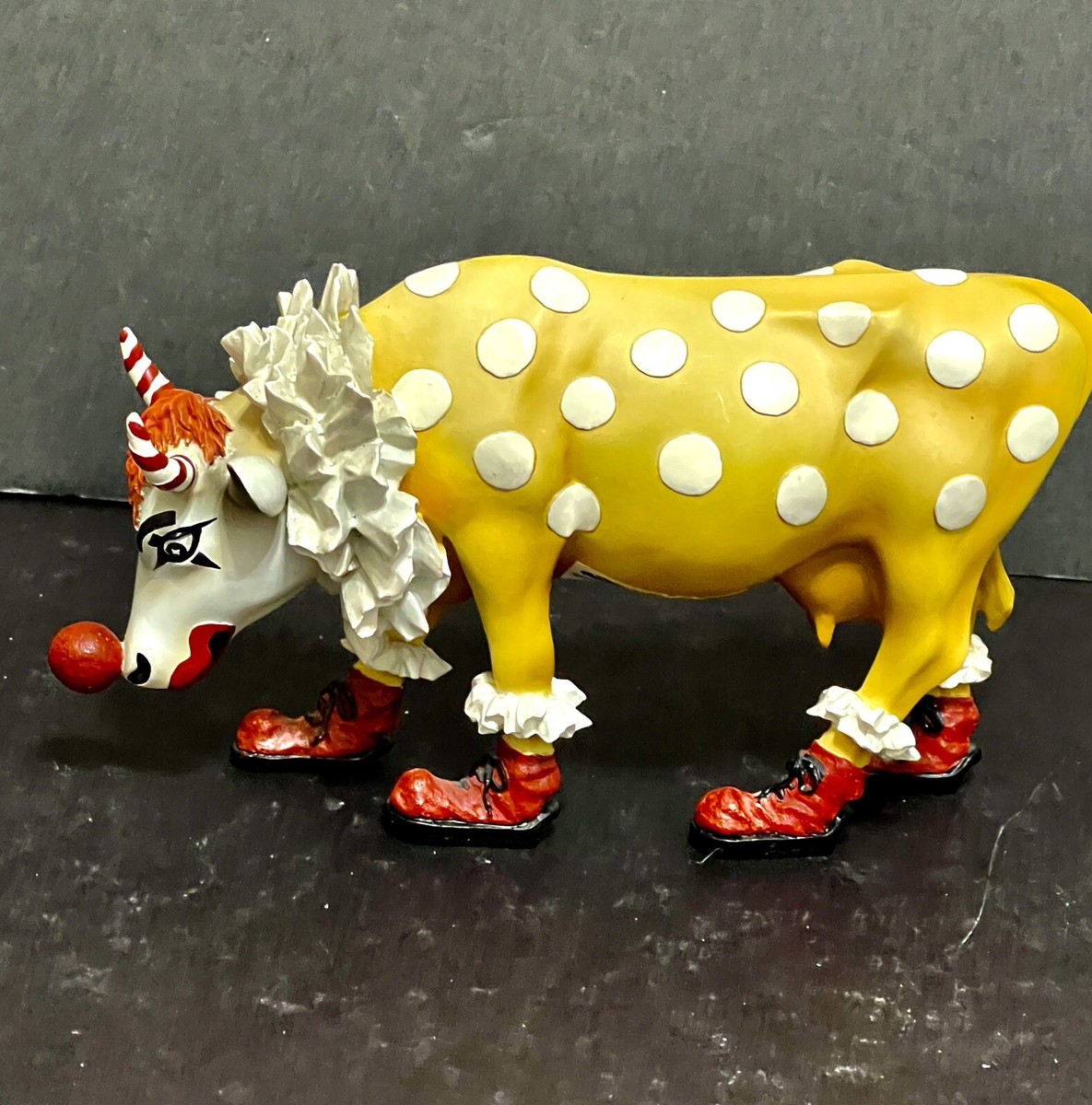 Cow Parade Figurine - You Can't Have a Parade w/o A Clown - 6