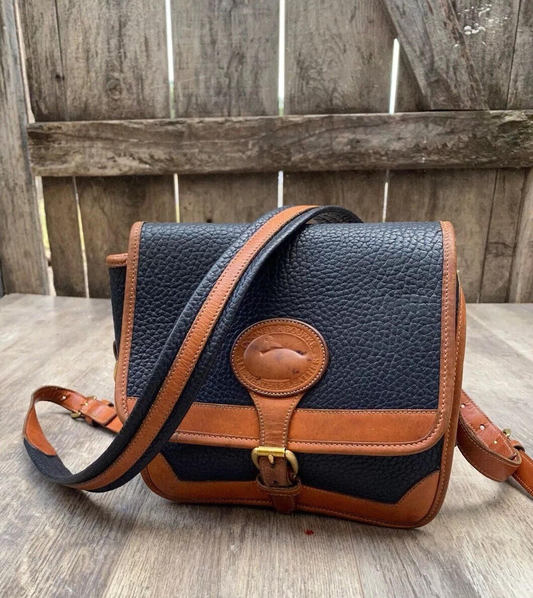 Vintage Dooney Bourke 🖤 Pebbled Leather Crossbody Bag Purse Brown Black