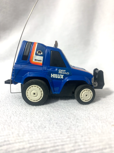 RARE vintage 1984-1985 RC Nikko Toyota Hilux 1:60 Scale Table Top Racing Truck - Picture 4 of 19