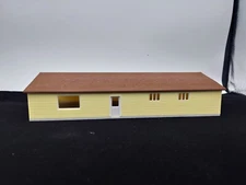 1:87 The coop-Trackside Farm Coop-Matts Model Building