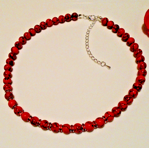 Red Beads Seed Necklace Natural Howlite Round Elegant Handmade Free Bag UK Fast - Picture 3 of 8