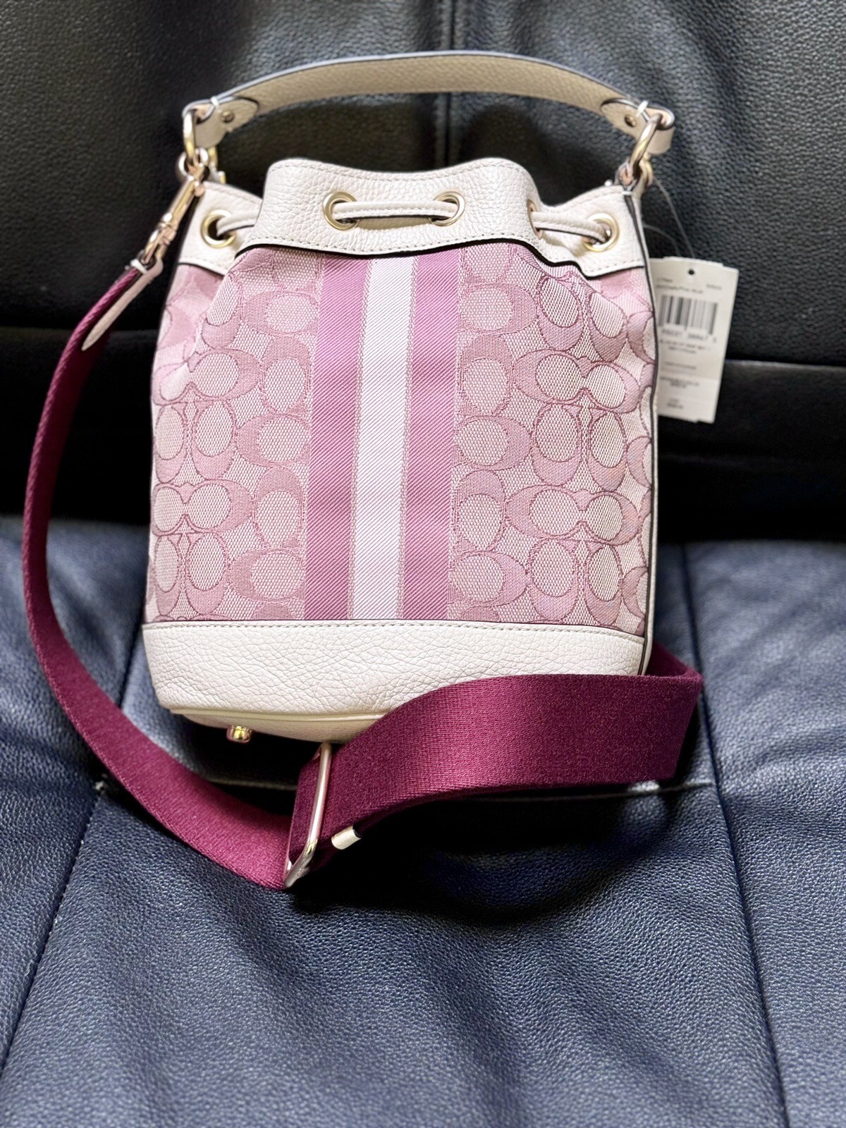 Authentic Coach Dempsey 19 Bucket Bag in Signature Jacquard image 8