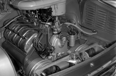 Tatra air cooled V8 engine Motor Show 1958 Car Old Photo 1