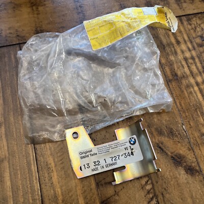 OEM BMW E30 318i 318iS M42 M42b18 Fuel Filter Bracket NOS 1727344