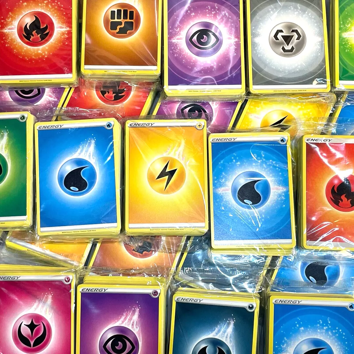 A Pokemon 45 Basic Energy Cards Collection - 5 Pieces per Variety Energy  Cards + 50 Arkero-G® Standard Soft Sleeves (Card Sleeves): : Toys