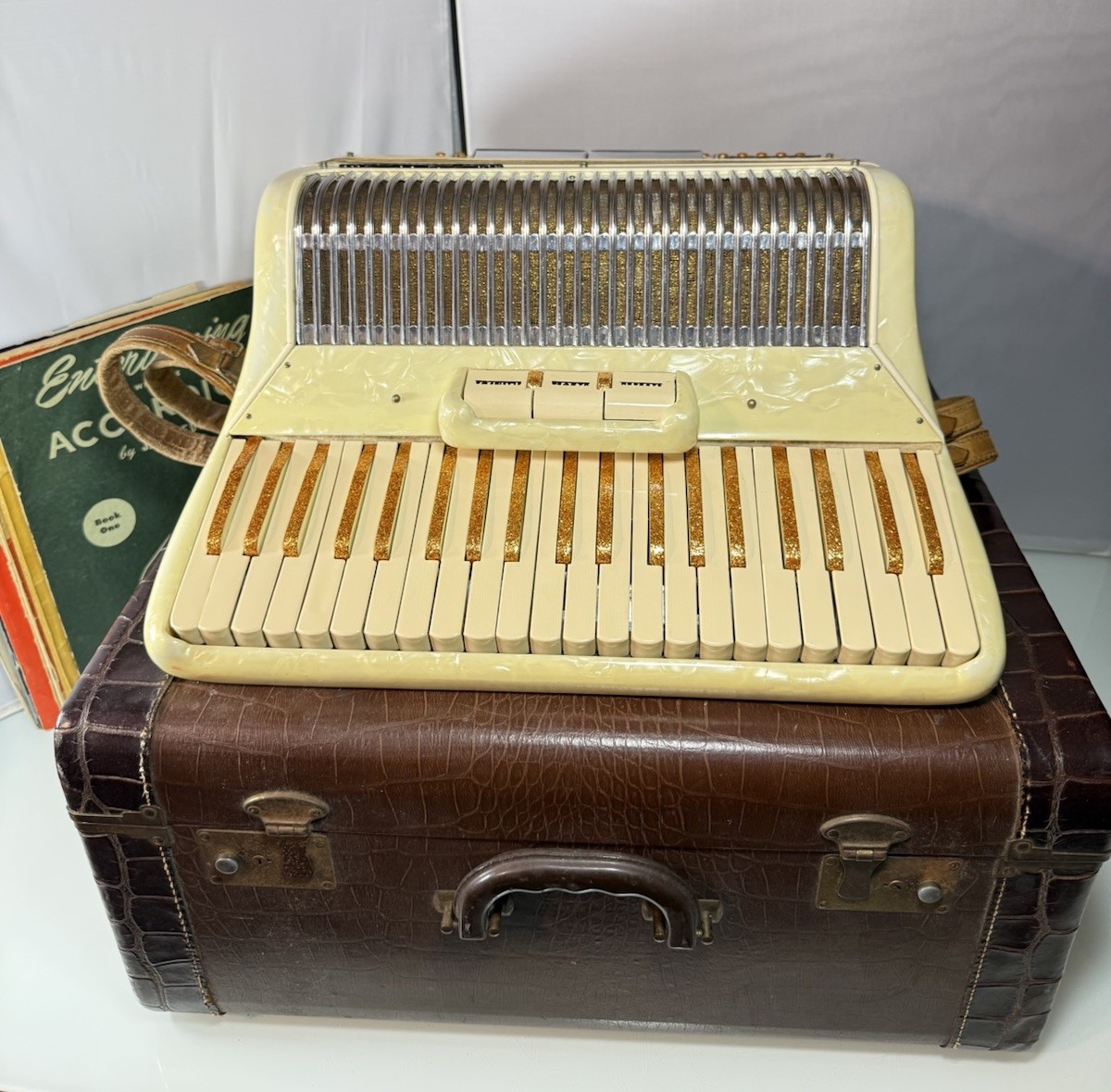 アート・デザイン・音楽 Lo Duca Erotique de l'Art アート・デザイン・音楽 Lo Duca Erotique de l'Art Lo Duca Erotique