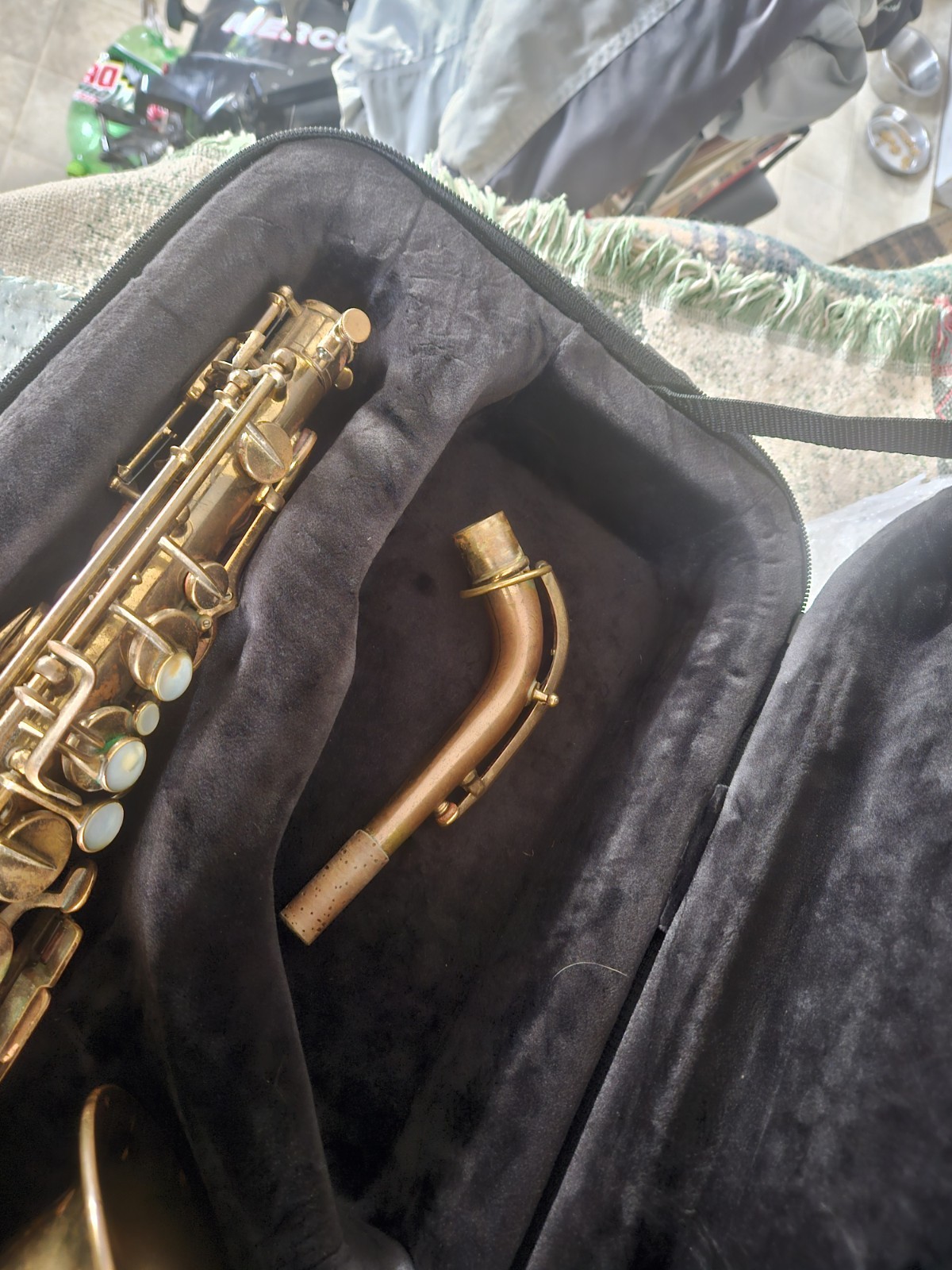 🎷 SELMER PARIS FRANCE MODEL 22 ALTO SAXOPHONE W/CASE WONDERFUL SHAPE PLAYS GOOD