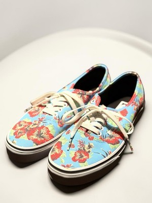 NEW VANS Star Wars Limited Edition Yoda Aloha Shoes Men s 9 Women s 10.5