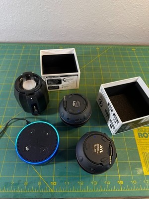 Amazon Echo Dot 3 RS03QR Smart Speaker BLACK + 3 portable bluetooth speakers lot