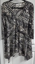 ATTITUDES by RENEE TUNIC TOP -ANIMAL PRINT- LARGE -NEVER WORN EXCELLENT COND