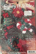 Vintage 1995 Bucilla Felt Deck The Halls Ornaments 33516 NIP