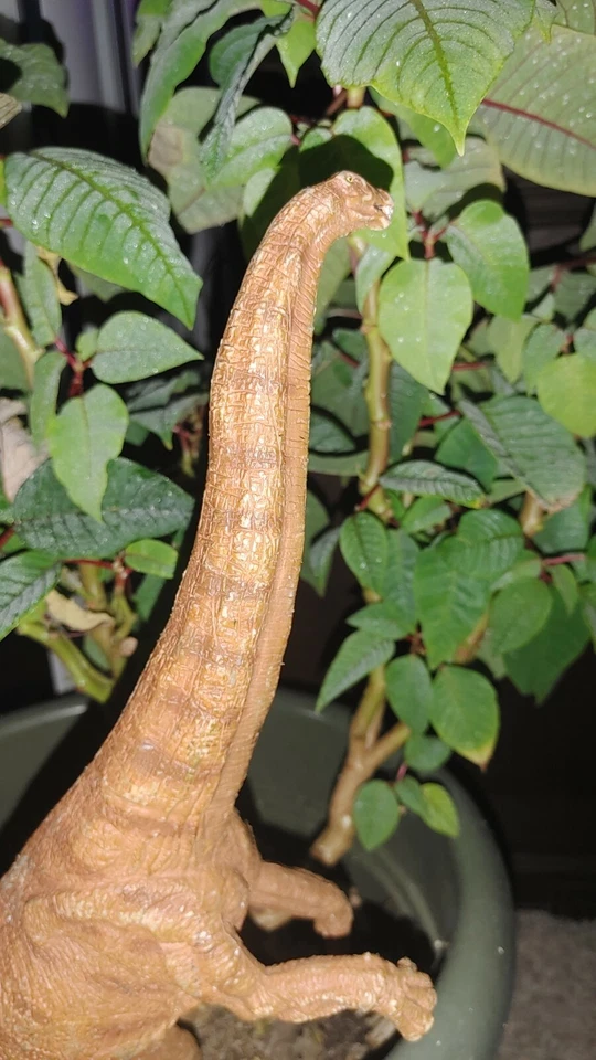 Boneco de brinquedo Battat Diplodocus Dinosaur 1994 Museum of Science borracha vinil 14" - Imagem 2 de 4