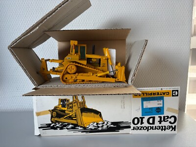 CAT Planierraupe D10 in gelb mit Pacmanzeichen  Conrad #285  1:50  OVP