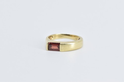 14K Smaragdschliff Granat quadratischer Stapelring Bandring Gelbgold *45