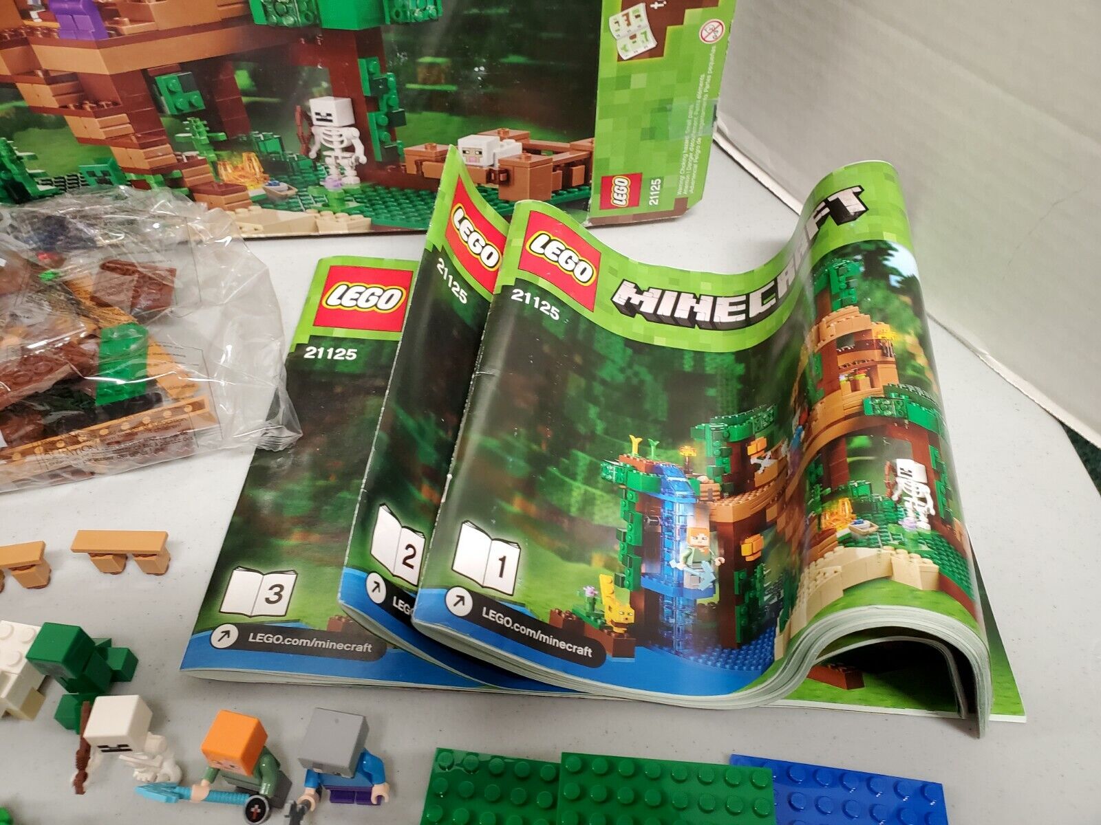 Lego Minecraft The Jungle Tree House (21125) OPEN BOX 2 3 & 4 SEALED BAGS  RARE!