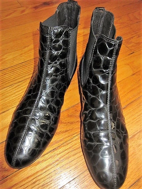 Donald J Pliner Derry ankle boots Chelsea booties black croc 7M