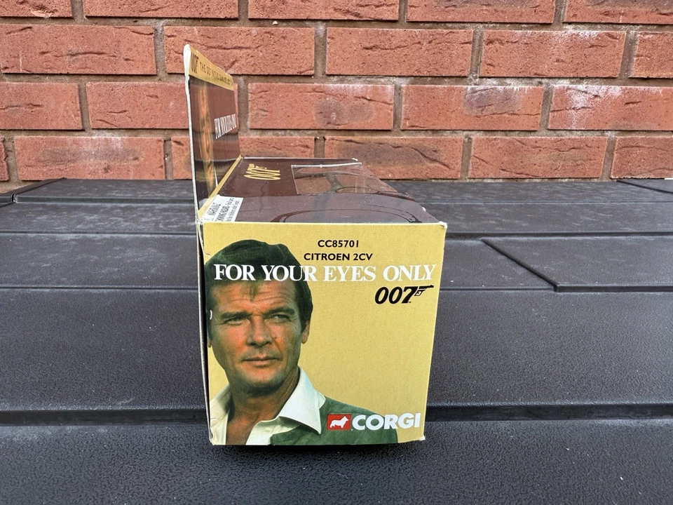 Corgi CC85701 James Bond Citroen 2CV - MIB 1:36 Four Your Eyes Only - Image 3 of 4