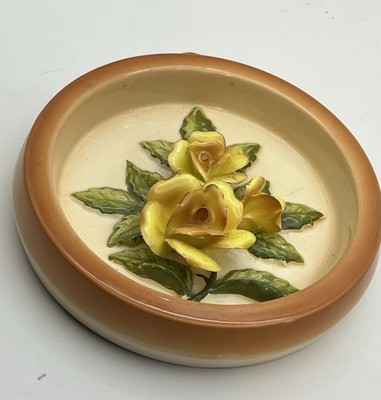 Vintage Applied Roses Wall Plaque DishCeramic Mid-Century Empress Haruta Japan ￼