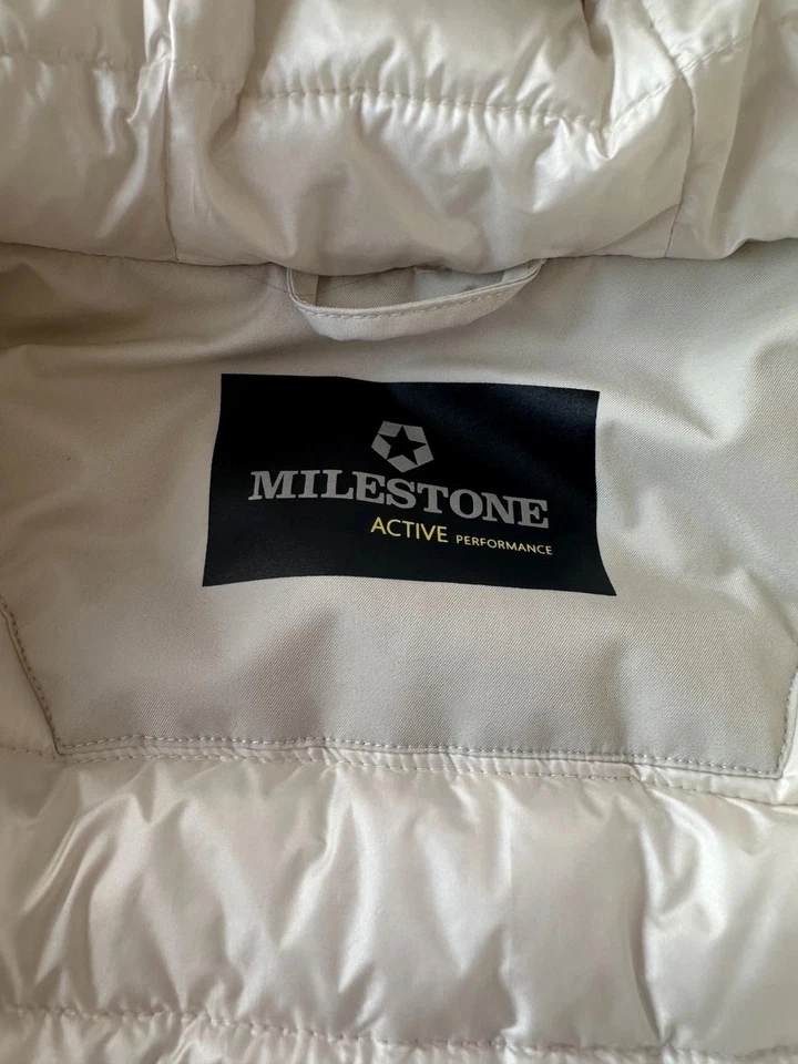 Milestone Mantel mit Kapuze Größe: 44. Top Zustand - Bild 4 von 4