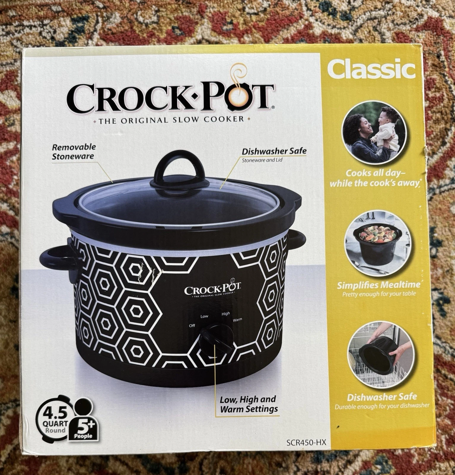 Crock-Pot 4.5 Quart Round Slow Cooker, Black & White Pattern (SCR450-HX)