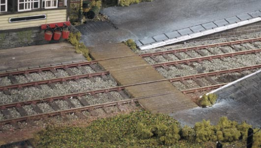 Ratio 456 Station Barrow Crossing Plastic Kit OO Gauge