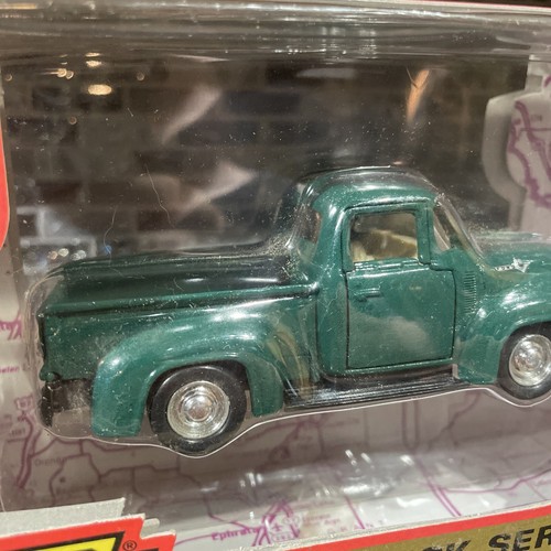 FORD TRUCK SERIES 1956 Green FORD TRUCK - Road Champs 1/43 1:43 Scale - Picture 10 of 16