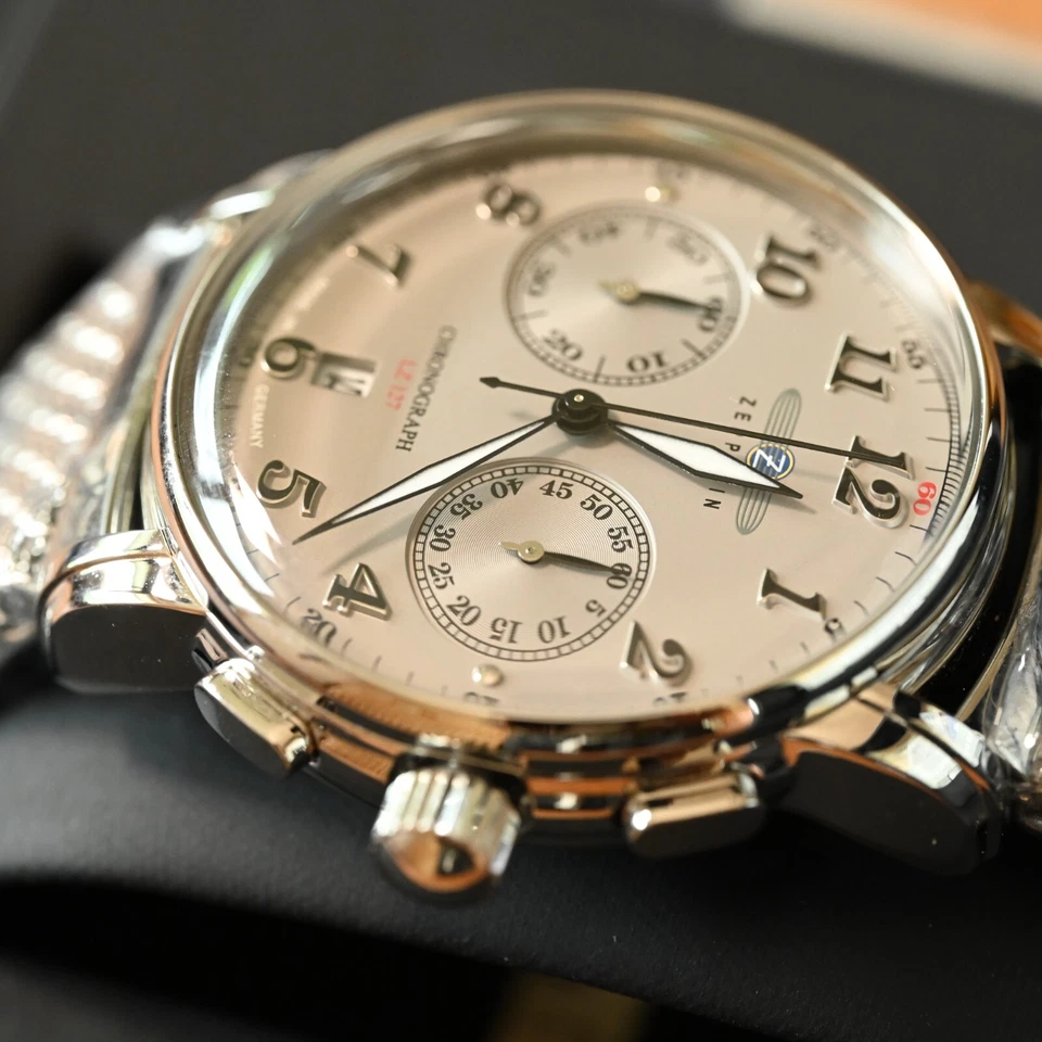 ZEPPELIN LZ 127 8678-4 Chronograph Herren Armbanduhr Milanaise Edelstahl 43mm - Bild 4 von 4