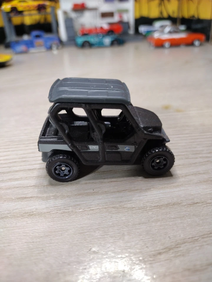 Matchbox Jurassic World 15 Kawasaki Teryx4 LE Negro 1:64 Foto 2 de 4