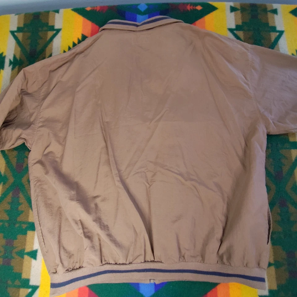 Jaqueta corta-vento masculina vintage Izod golfe zíper completo marrom grande leve  - Imagem 4 de 4