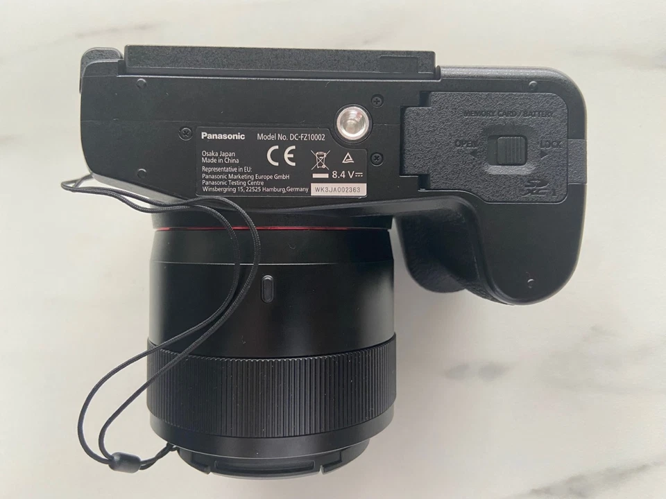 Panasonic Lumix FZ1000 II Digitalkamera - Schwarz Neuwertiger zustand - Bild 4 von 4