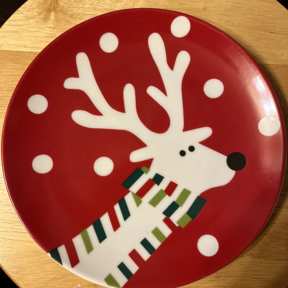 2 CRATE & BARREL CHRISTMAS REINDEER ROUND DESSERT PLATES 7.5 inches - Image 4 of 4