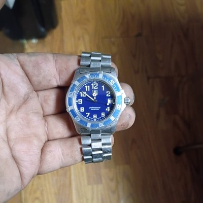 TAG Heuer WM1113.BA0317 Mens 2000 Series Professional Quartz Watch Blue Silver