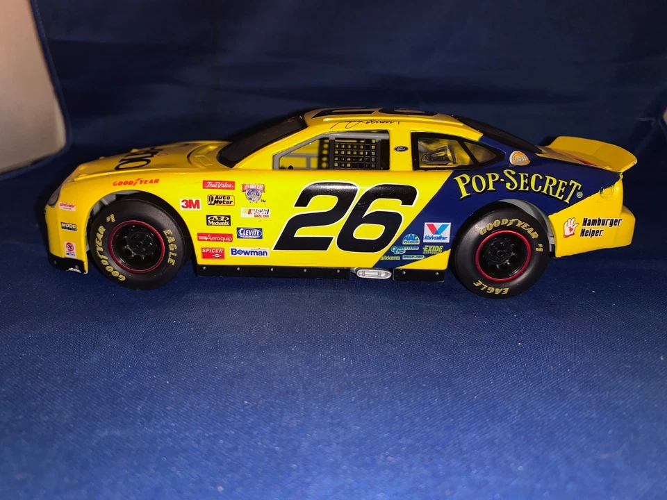 NASCAR DIECAST ESCALA 1:24 #26 Johnny Benson Jr Cheerios Ford Taurus 1995 sin caja Foto 2 de 4