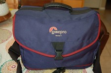 camera bag Lowepro Nova 5 large compartments sling shoulder carry padded