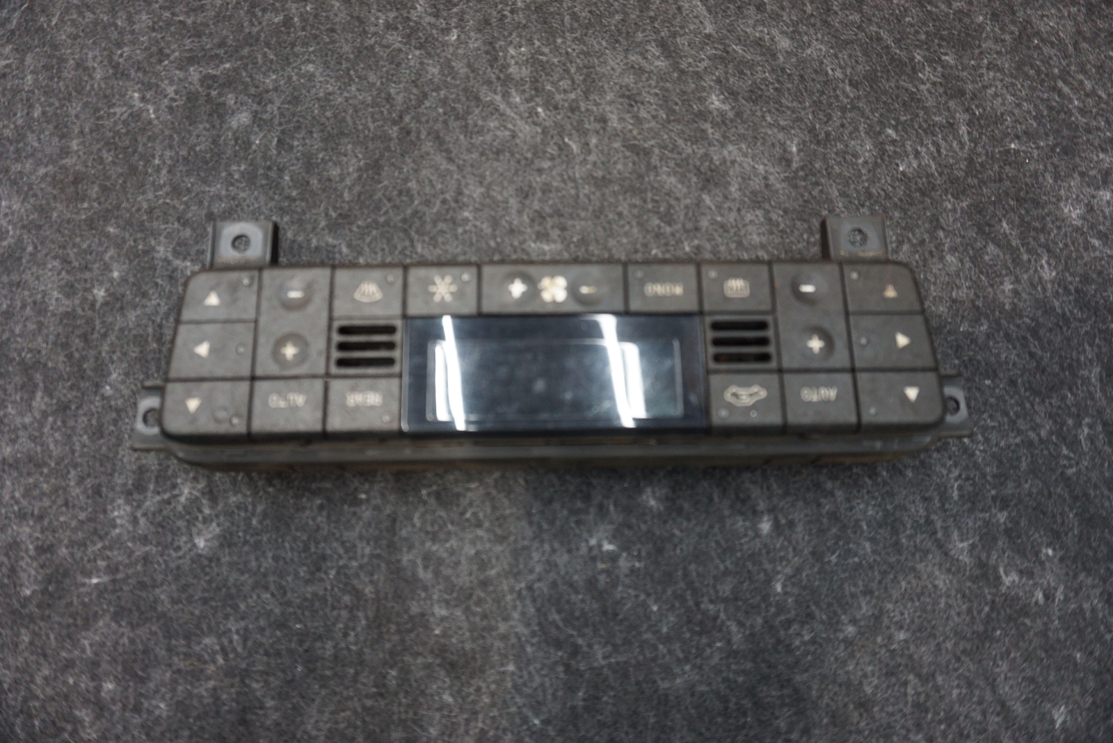 Front Dash Climate Control Switch Panel 131193 Maserati Granturismo M145 2008-19
